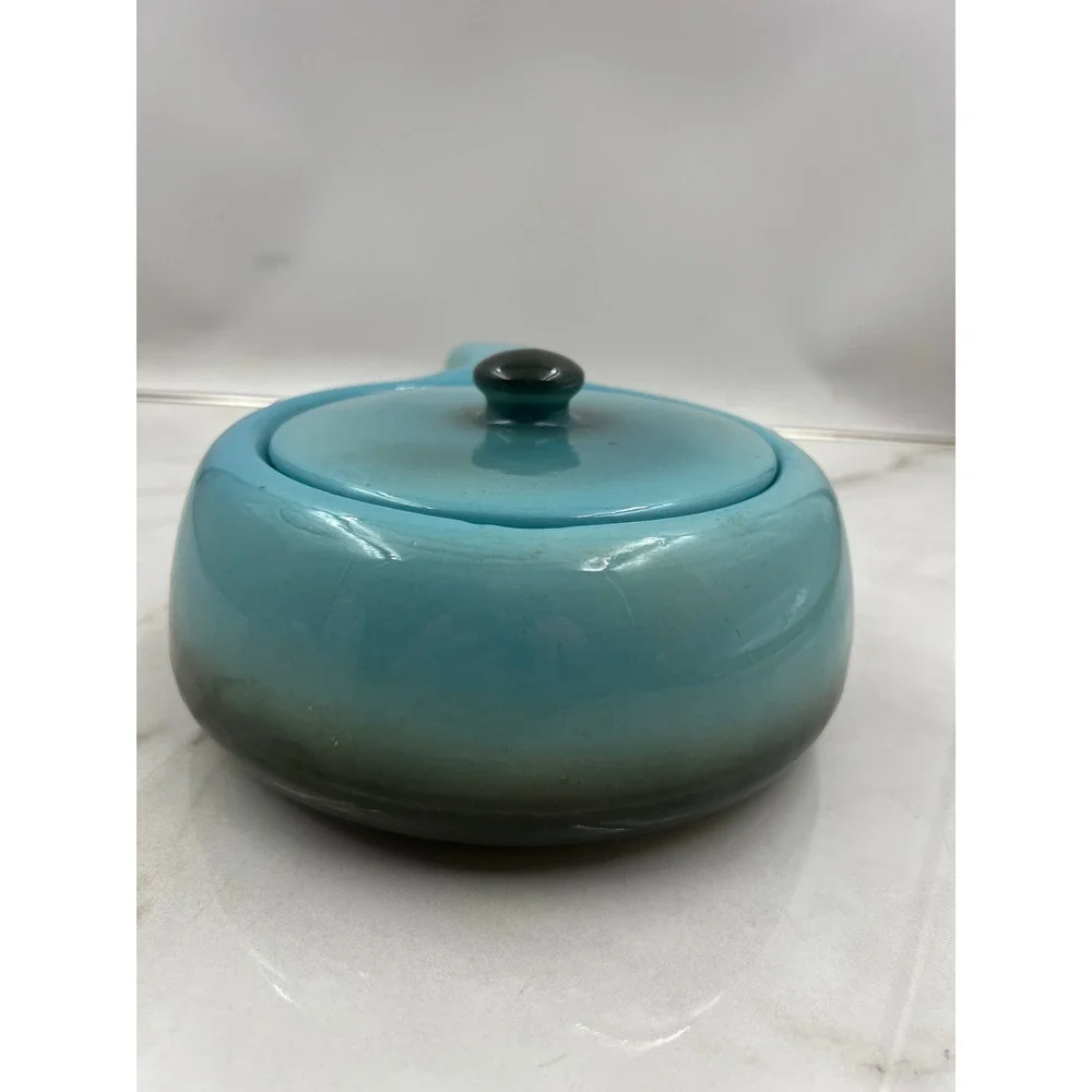 Vintage Hull USA Pottery Blue Ombre Oven Proof Casserole Dish with Lid 28-8